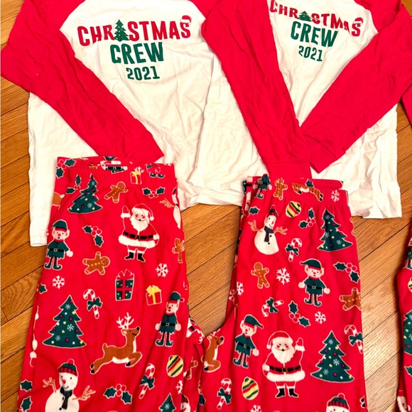 Family of 3 Christmas pajamas set - Picture 2 of 11